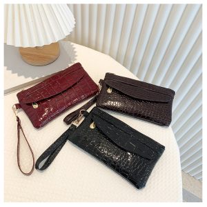 Spring Trend Korean Crocodile Pattern Ladies Clutch Bags Ladies Mobile Coin Purses Ladies Casual Clutches Clutch Bags